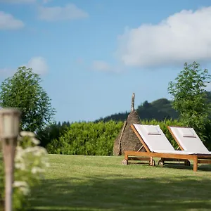 Casa Rural-apartamentos Zelaikoa Agroturismo Zestoa